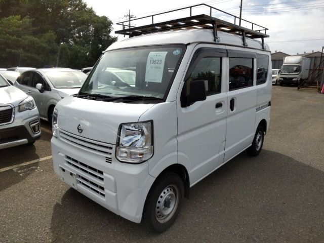 10623 Nissan Clipper van DR17V 2020 г. (LUM Tokyo Nyusatsu)